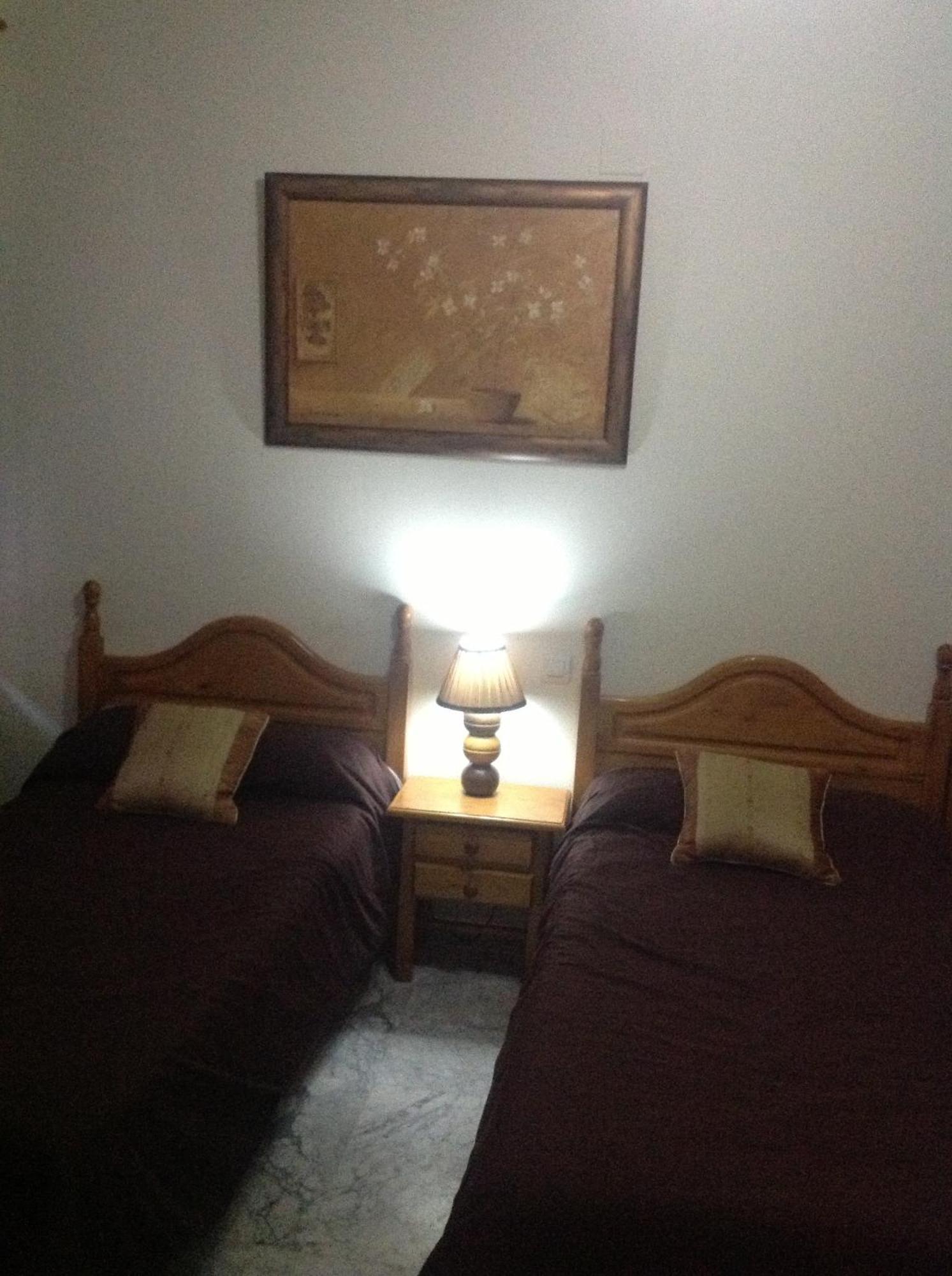 Hostal Neptuno Caceres Luaran gambar