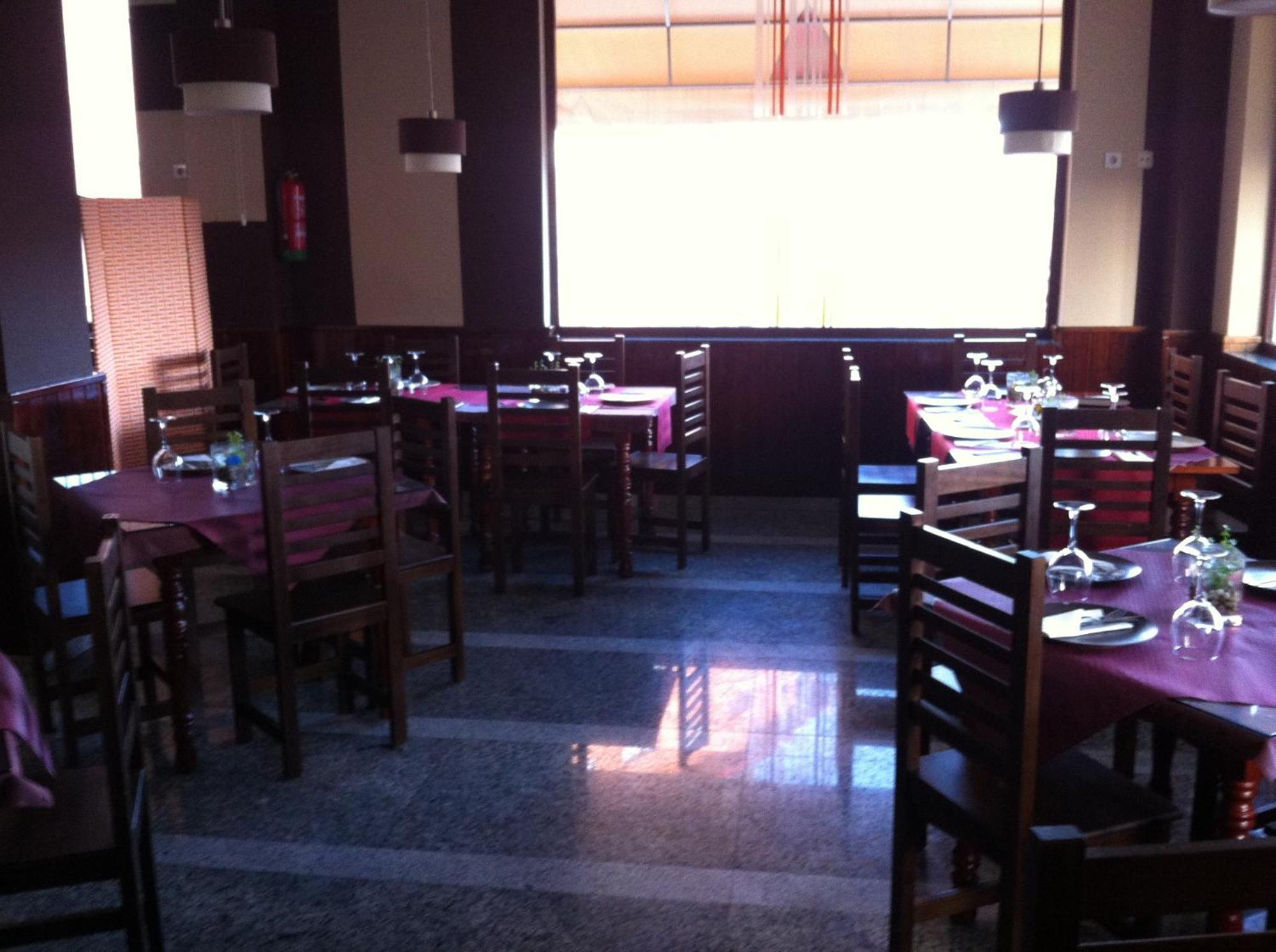 Hostal Neptuno Caceres Luaran gambar