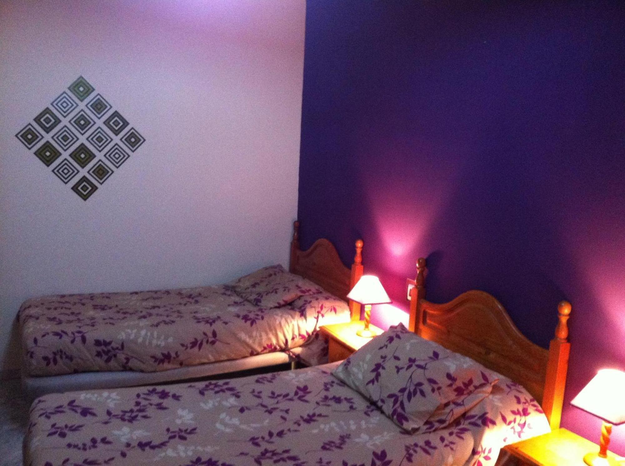 Hostal Neptuno Caceres Luaran gambar