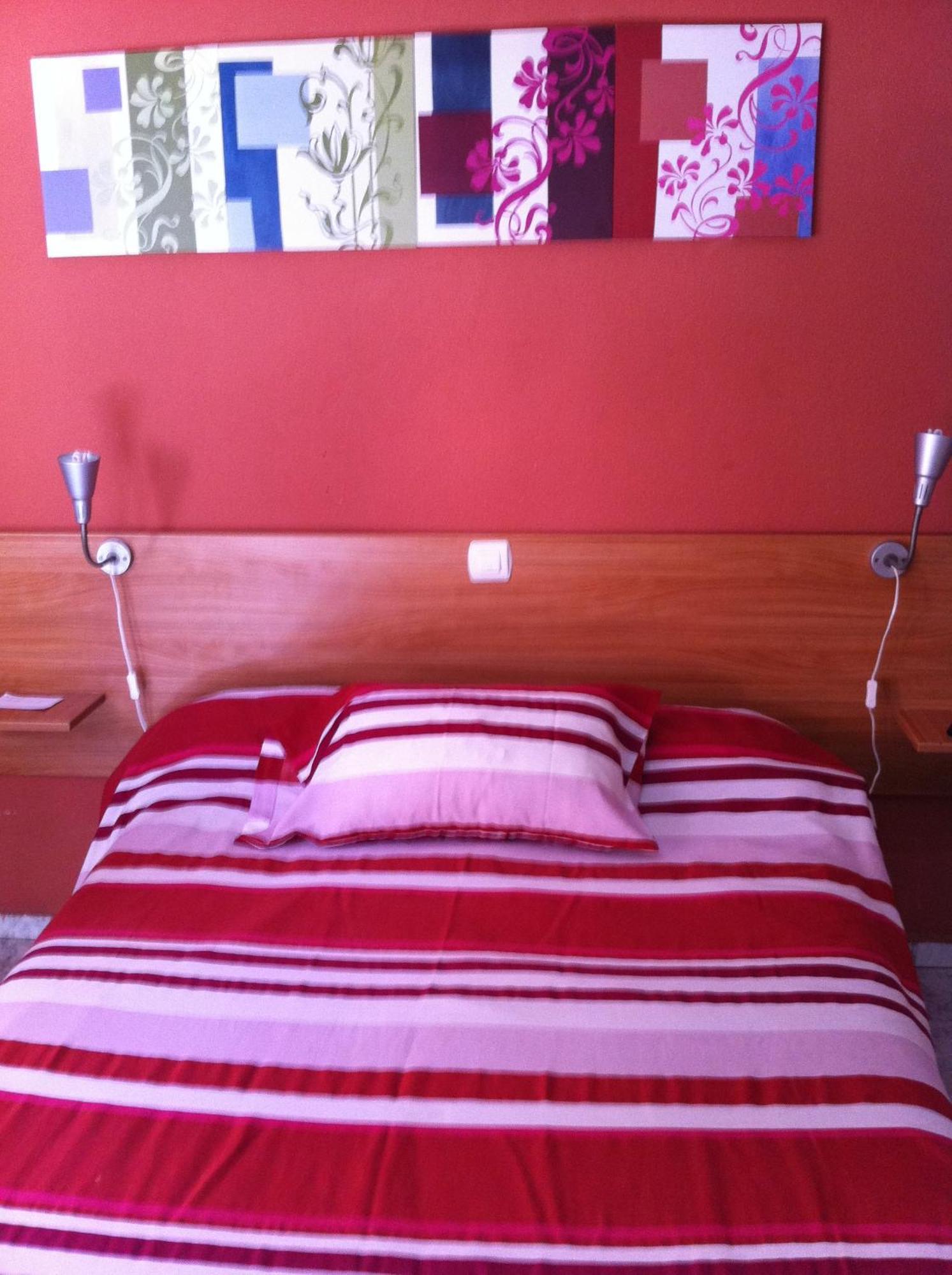 Hostal Neptuno Caceres Luaran gambar