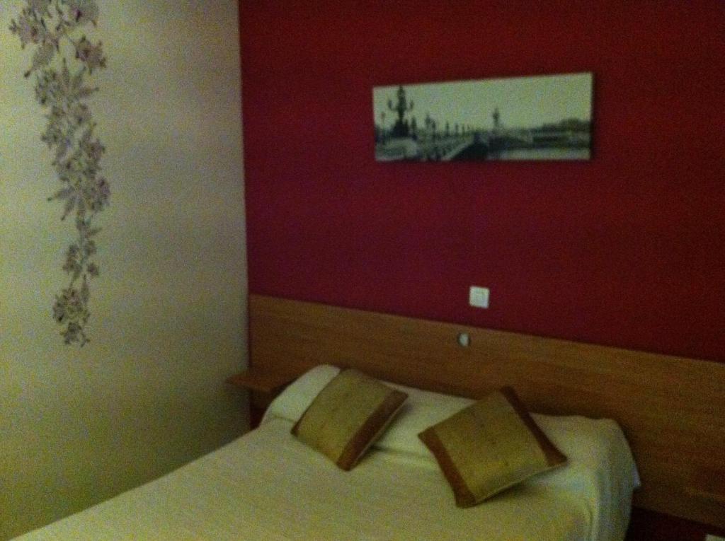 Hostal Neptuno Caceres Luaran gambar