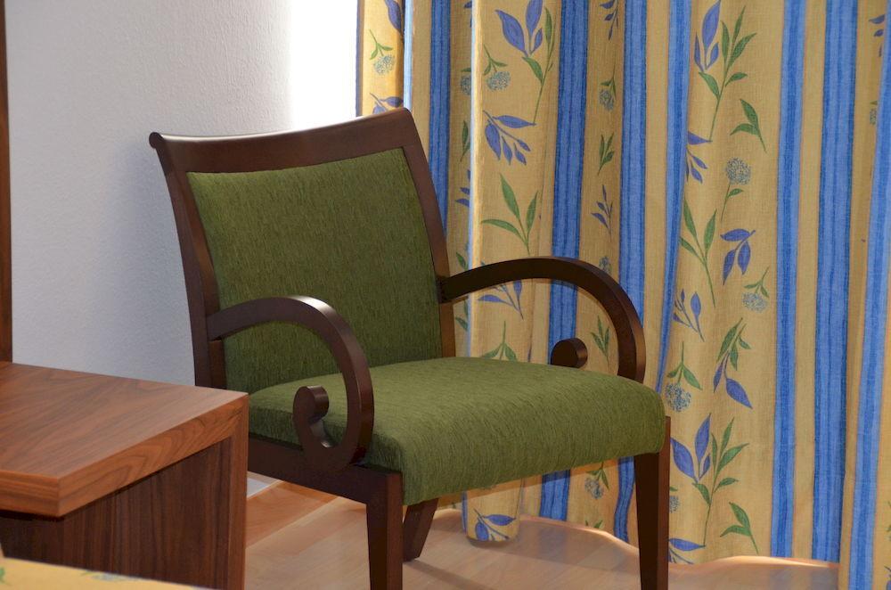 Hostal Neptuno Caceres Luaran gambar